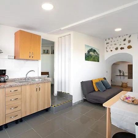 Bisangel House * Икод-де-лос-Винос